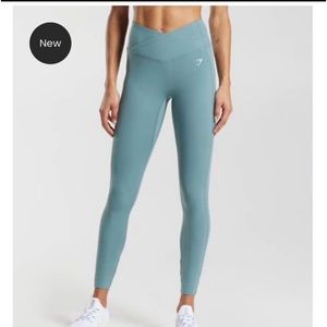 Gym shark cross over leggings